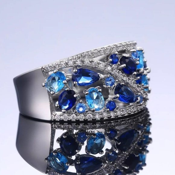 Blue Eternity Ring - Picture 3 of 8